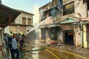 Level two fire breaks out in building at Kamathipura, eight injured