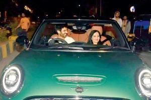 Kartik Aaryan fulfills his mother's wish, gifts her a brand new car 