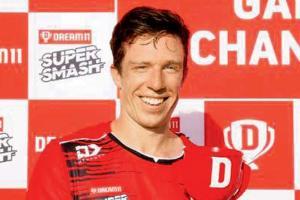 Leo Carter becomes 4th batsman in T20s to hit six sixes in an over
