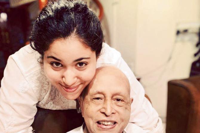 Natashja Rathore with her grandfather. PIC/INSTAGRAM