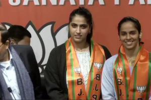 Saina Nehwal, sister Chandranshu join BJP