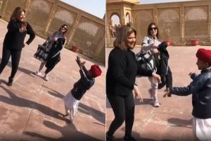 Hrithik Roshan's mom's dance to Padharo Mhare Des will make you groove