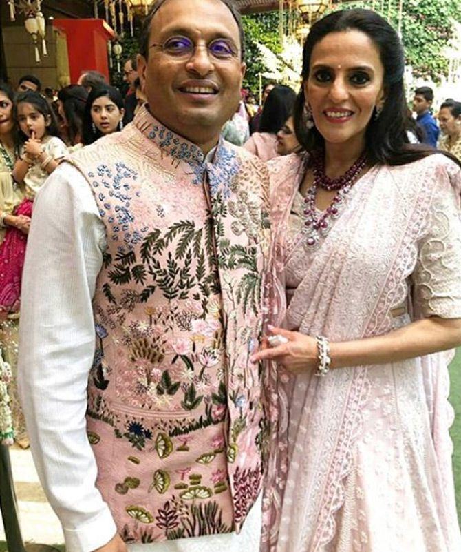While Shloka Mehta is well-known as Mukesh and Nita Ambani's daughter-in-law, many don't know that she is the daughter of renowned diamantaire, Russell and Mona Mehta, who run Rosy Blue Diamonds. Shloka was born on July 11, 1990. Pic/Instagram Rahul Mishra