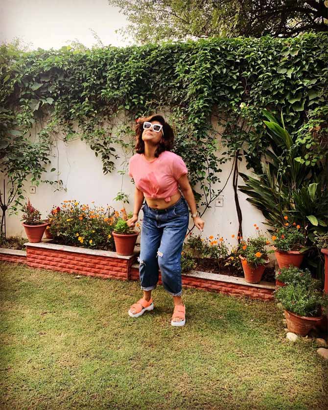 Tahira Kashyap also posted a sweet video of her childlike enthusiasm at the new home. She wrote, 