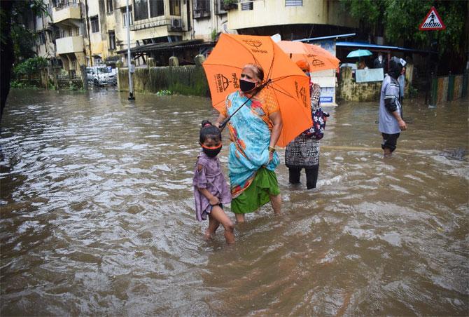 After receiving one of the rainiest spells in the first week of July, Mumbai and its surrounding areas saw a dip in the intensity of rainfall which again picked pace in the last few days.