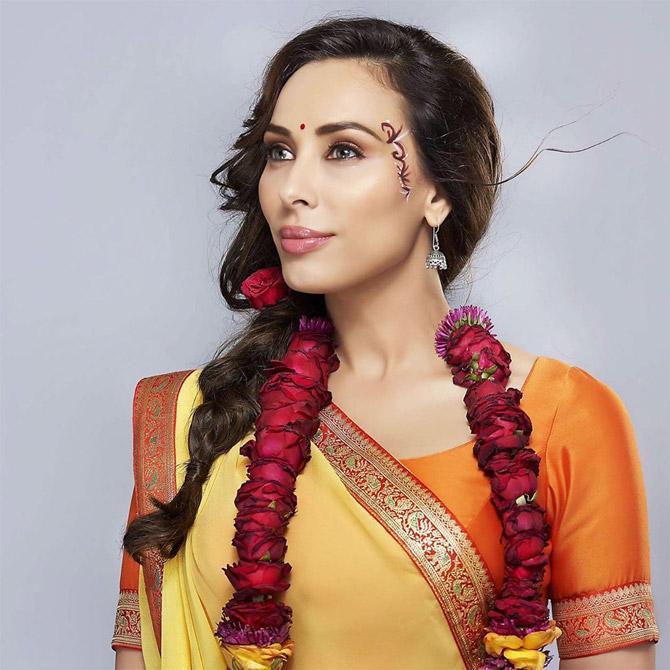Iulia Vantur is all set to make her Bollywood debut with the film Radha Kyu Gori Main Kyu Kaala. However, the film has hit a roadblock due to several pre-production issues. We hope her wait for her Bollywood vehicle finally gets over!