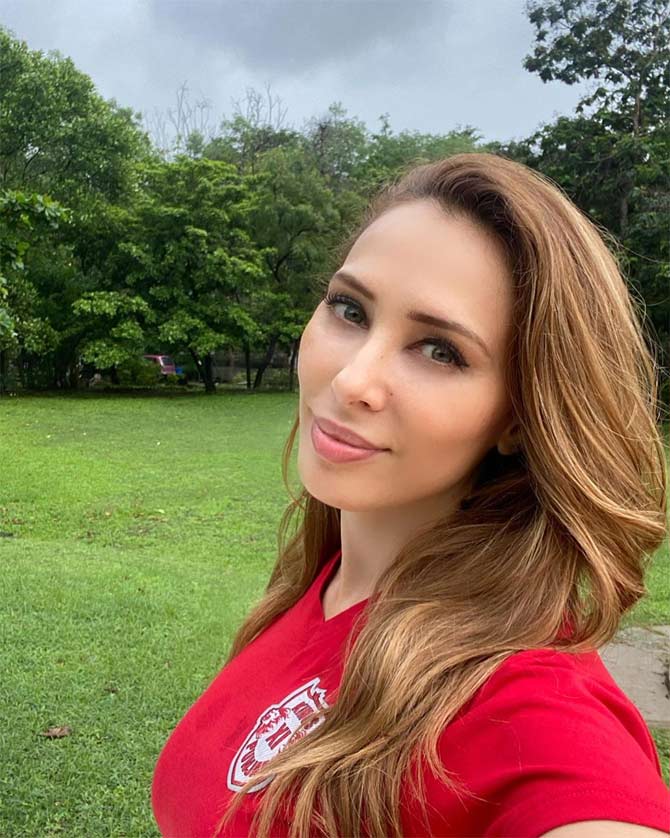 Currently, Iulia Vantur is spending her time at Salman Khan's Panvel farmhouse, amid lockdown imposed due to Coronavirus pandemic. She seems to be enjoying the farm life, going by the pictures and videos the actress has been sharing on social media.