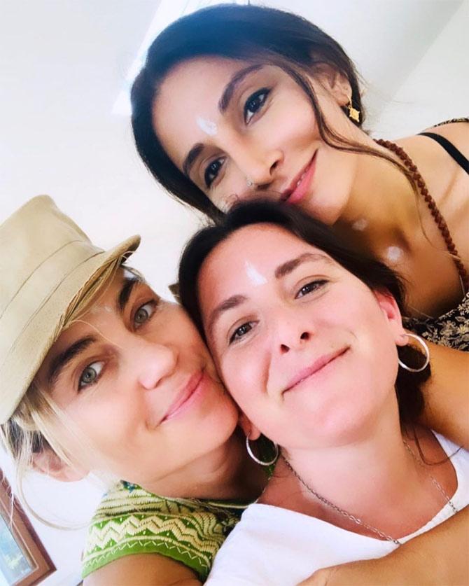 And sometimes, all you need is some support from your girl gang! 