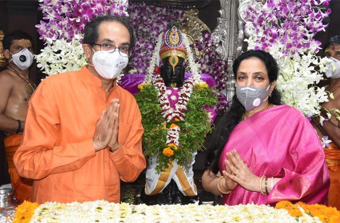 In photo: Maharashtra CM Uddhav Thackeray with wife Rashmi Thackeray at Lord Vitthal Temple in Pandharpur. Pic/Twitter CMO Maharashtra