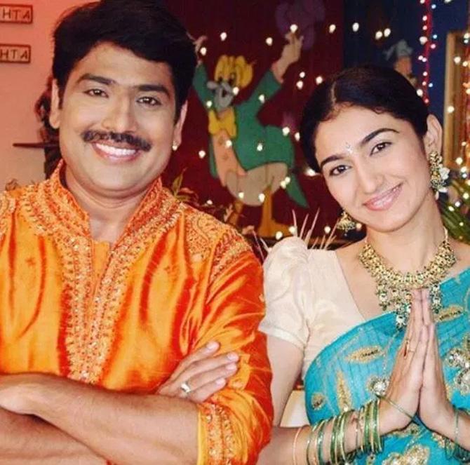 Taarak Janubhai Mehta and wife Anjali: Shailesh Lodha, before bagging Taarak Mehta Ka Ooltah Chashmah, had first appeared on Comedy Circus as a contestant, and later also was seen in Comedy ka Mahamukabla. He has been the presenter of the TV show Wah! Wah! Kya Baat Hai! Shailesh's on-screen wife Neha Mehta is popular as Anjali Bhabhi from Taarak Mehta Ka Ooltah Chashmah. After performing in Gujarati theatre for many years, Neha stepped in the telly world in 2001 with the TV show Dollar Bahu. Neha Mehta was also part of other popular television shows such as - Sau Dada Sasu Na (Gujarati show), Raat Hone Ko Hai (2004) and Des Mein Niklla Hoga Chand (2004-2005). In October 2020, actress Sunayana Fozdar replaced Neha Mehta as Anjali