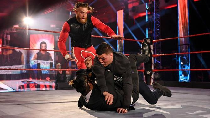 Rey Mysterio's son Dominik came out to confront Seth Rollins and even got his hands on the Monday Night Messiah and Murphy. After the two began ganging up on him, Aleister Black came to make the save, but Murphy ended up injuring his eye.