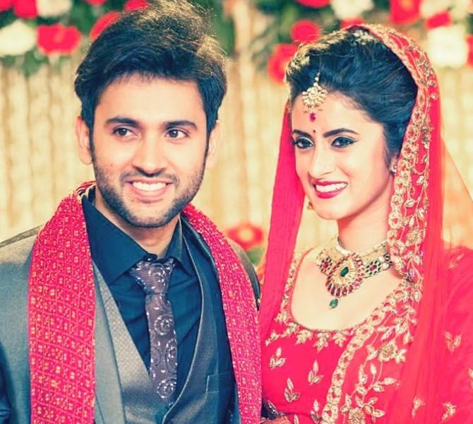 Mihika Varma is best known for her role of Ishita Bhalla’s cousin sister Mihika in the popular daily soap opera, Ye Hai Mohabbatein. She has a doting baby brother Mishkat Verma. He became a household name with Nisha Aur Uske Cousins and followed by Yeh Hai Aashiqui, Ichhapyaari Naagin and Laal Ishq. He was last seen in Divya Drishti.