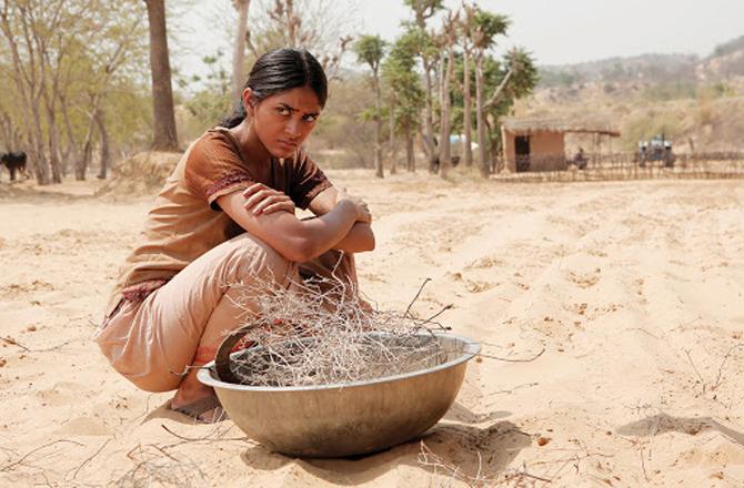 Though Love Sonia was far removed from the traditional commercial cinema of Bollywood, the actor said that the film gave her a lot, including her next, Super 30. When asked was it difficult for her to break out from the film and find other roles, Mrunal said, 