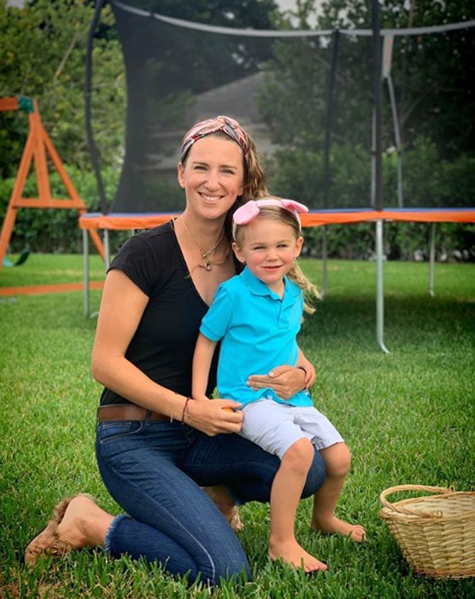In December 2016, Victoria Azarenka gave birth to a boy and named him Leo.