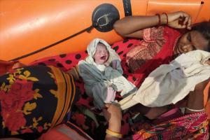 25-year-old woman gives birth to baby girl on NDRF rescue boat
