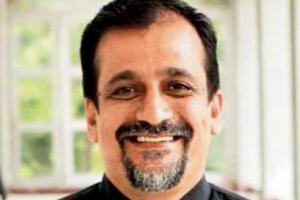 Mumbai: Father Nigel Barrett tests positive for COVID-19