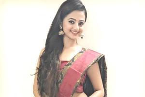 Helly Shah: TV actors don't get fair chance in Bollywood