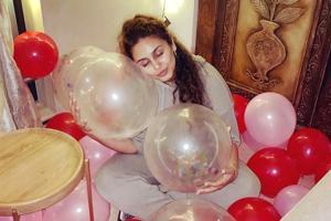 Huma Qureshi gives a sneak peek of her quarantine birthday celebration
