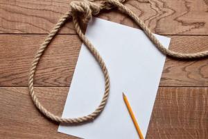 16-year-old student commits suicide, says 'I quit' in suicide note