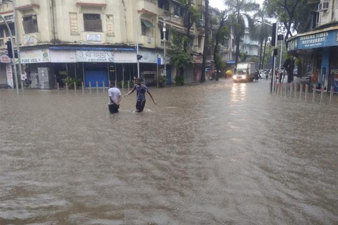Water-Logging-Hindmata