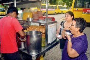 Mumbaikars, your street food fix is still some time away