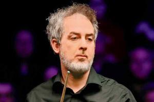 Snooker ace Anthony Hamilton slams move to allow fans for World C'ship