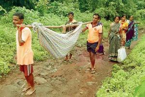 Murbad tribal hamlet cut off, left without food