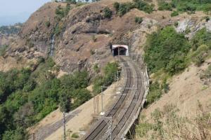 Radio tech to the rescue of Central Railway in ghats and tunnels