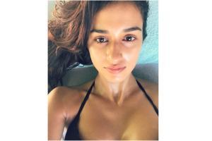 Wow! Disha Patani looks gorgeous in this latest selfie in black bikini