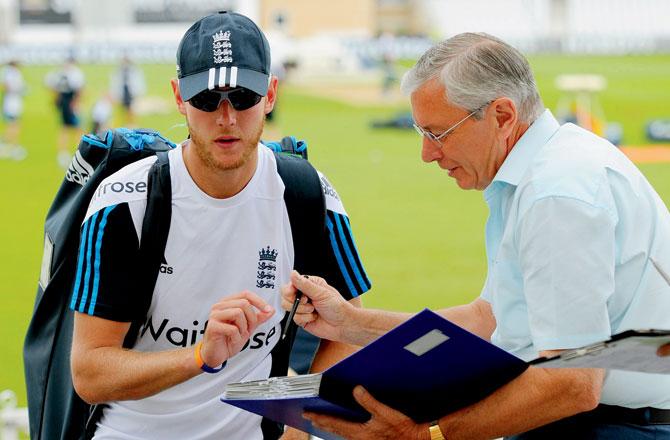 England all-rounder Stuart Broad obliges an elderly autograph collector after net practice ahead of the Nottingham Test against India on July 8, 2014. Pic/Getty Images