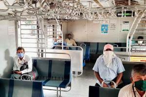Mumbai: 'Simplify process to get QR pass,' say citizens