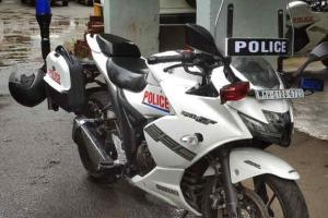 Maharashtra Traffic Police gets 10 advanced bikes under CSR