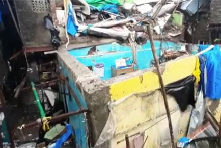 4 dead after buildings collapse in Fort, Malad due to heavy showers