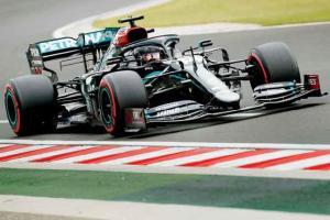 F1: Mercedes to use all-black livery for final six races