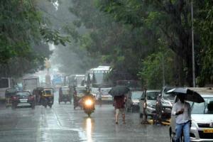 Mumbai Rains: Heavy winds, showers bring down city temperature