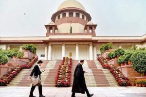 Supreme Court queries MCI on NEET-UG online, issues notice