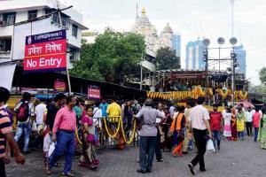 Mumbai's politicians want religious places to open