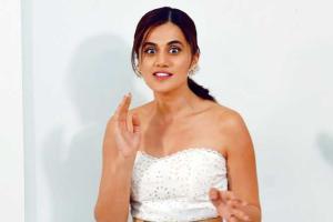 Taapsee Pannu puts a stop to her verbal spat with Kangana Ranaut Taapsee Pannu puts a stop to her verbal spat with Kangana Ranaut