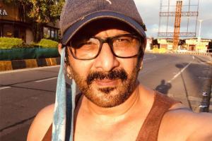 Arshad Warsi: Please buy my paintings, I need to pay my electric bill