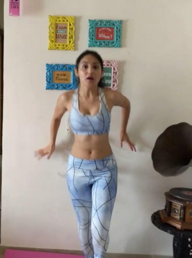 The Laal Ishq actress also did some fun activities with her fans on Instagram. She took part in #hitmechallenge. Sharing a fun video of her performing the activity and wrote, 