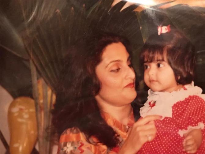 Sonam Kapoor shared this throwback picture with her aunt Kaveeta Singh on her birthday and wrote: Happy happy birthday masu love you tons! @kaveeta.singh