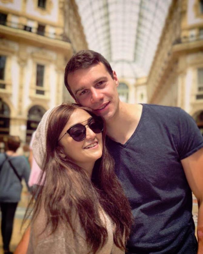 How cute is Monali Thakur-Maik Richter's love story! Wishing you a lifetime of love and happiness.