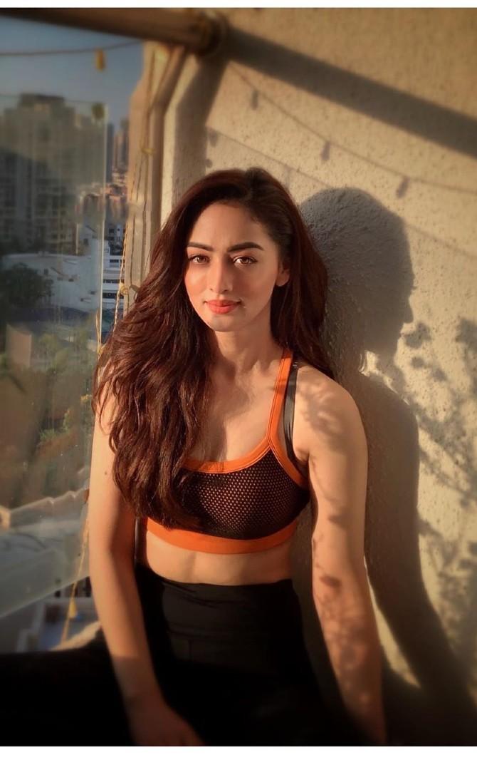 If this doesn't make you smile, then this picture certainly will. Sharing this sun-kissed selfie of herself, she captioned, 