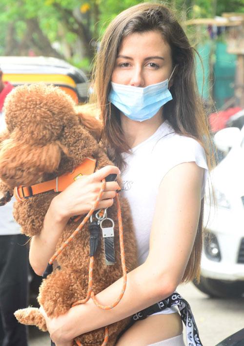 On May 21, Italian model-turned-actress Giorgia Andriani turned a year older. Like every year she didn't celebrate her birthday in a grand way owing to the COVID-19 pandemic.