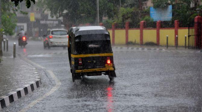 Ahead of the monsoon season, the Mumbai Metropolitan Region Development Authority (MMRDA) set up a 24-hour Emergency Control Room. The Control Room which became operational from June 8 will be open up to October 15, 2020.