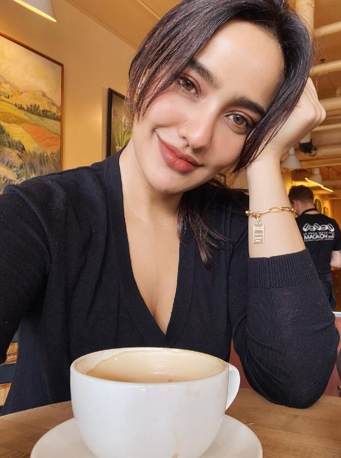 The actress is also missing her 