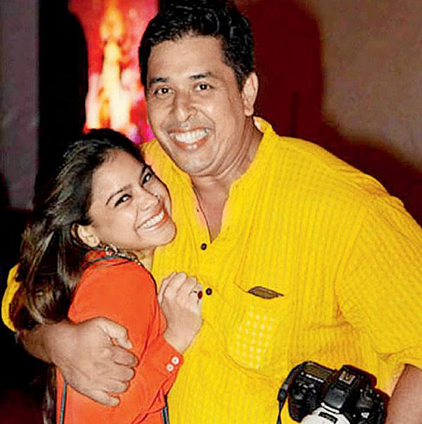 Samrat, who featured in Ashutosh Gowariker’s 'Khelein Hum Jee Jaan Sey' (2010), happens to be the brother of actress Sharbani Mukherjee and cousin of Kajol and Rani Mukerji. In 2016, there were rumours of Samrat Mukherjee tying the knot with Sumona. However, their relationship ended.