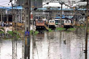 CR reschedules eight special trains for Mumbai owing to Cyclone threat
