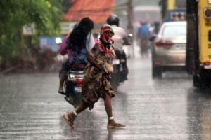 34 NDRF teams deployed in Maharashtra, Gujarat to deal with cyclone