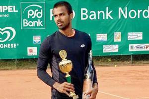 India tennis star Sumit Nagal wins and grins!